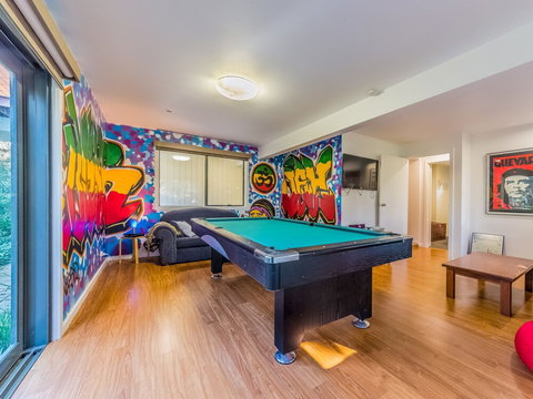 Woodingdean PET Friendly - Holiday Find 2