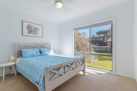Beach Views On Beilby Free Wifi & Foxtel PET Friendly - Holiday Find 5
