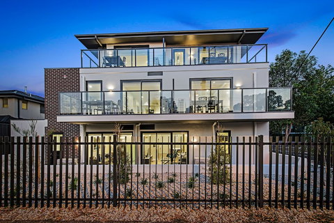 Manhattan Apartments - Notting Hill - Holiday Find 0