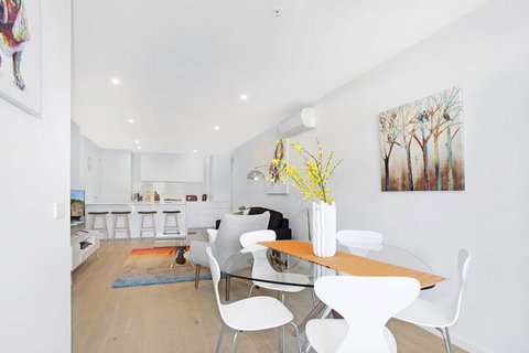 Heart Of St Kilda By Ready Set Host - Holiday Find 6