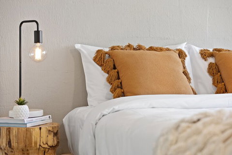 On The Esplanade Apartments - Holiday Find 4