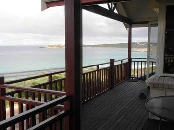 Bay Of Islands B & B - Holiday Find 0