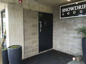 Snowdrift Lodge - Holiday Find 0