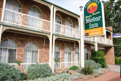 Hamilton's Henry Parkes Motor Inn, Parkes - Holiday Find 0