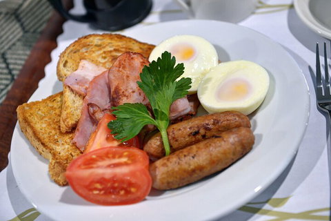 Hamilton's Henry Parkes Motor Inn, Parkes - Holiday Find 3