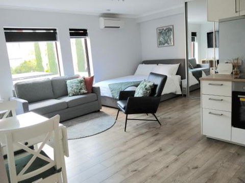 South Terrace Nesuto + Smart TV + WiFi - Holiday Find 1