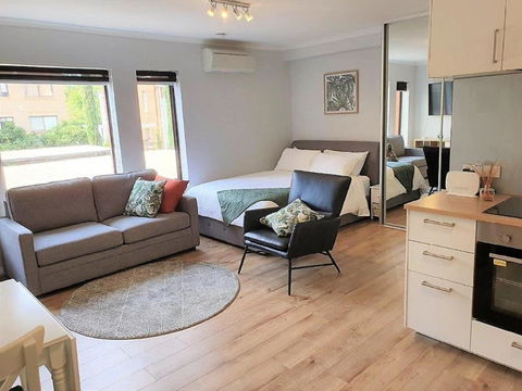 South Terrace Nesuto + Smart TV + WiFi - Holiday Find 5