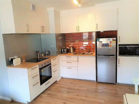 South Terrace Nesuto + Smart TV + WiFi - Holiday Find 3