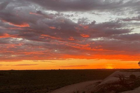 White Cliffs Underground Motel - Holiday Find 3