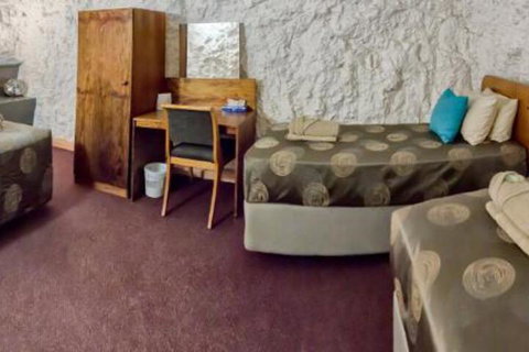 White Cliffs Underground Motel - Holiday Find 2