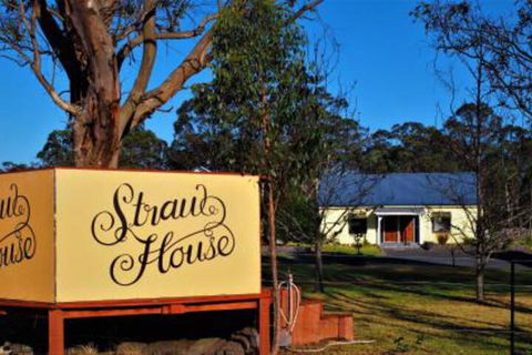 Straw House Farm B & B - Holiday Find 0