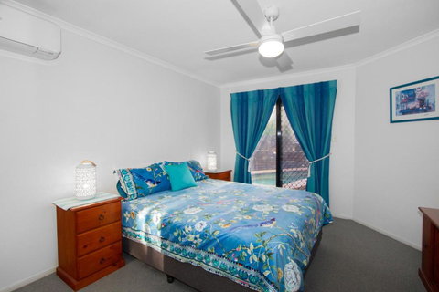 Relax At Coolum - Holiday Find 3