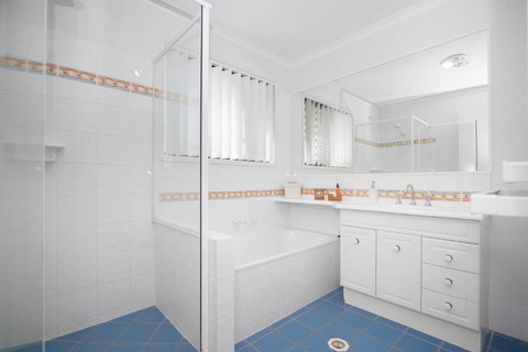 Relax At Coolum - Holiday Find 6