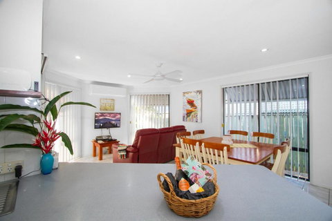 Relax At Coolum - Holiday Find 2