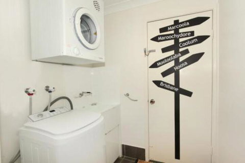 Unit 1 / 14 Tamarindus Street Marcoola Beach Pet Friendly 300 BOND Linen Supplied - Holiday Find 6