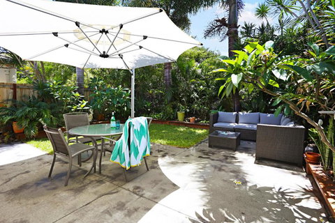 Jimmys Shout Pet Friendly - Holiday Find 4