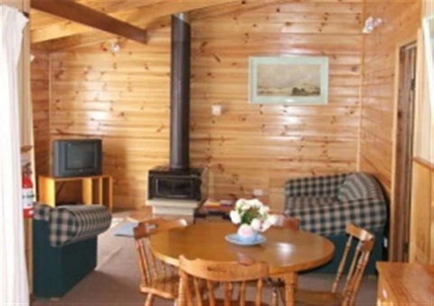 Boat Harbour Garden Cottages - Holiday Find 6