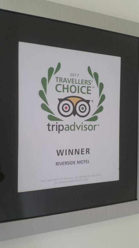 Riverside Motel - Holiday Find 2