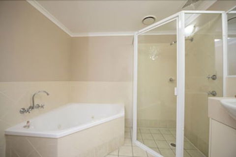 Harbour Sails Motor Inn - Holiday Find 7