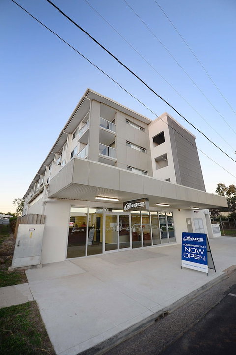 Oaks Moranbah Suites - Holiday Find 6