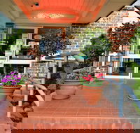 Grand Country Lodge Motel - Holiday Find