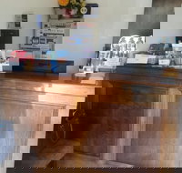 Best Western Colonial Village Motel - Holiday Find