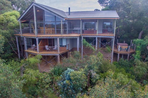 HideAway Haven - Holiday Find 0