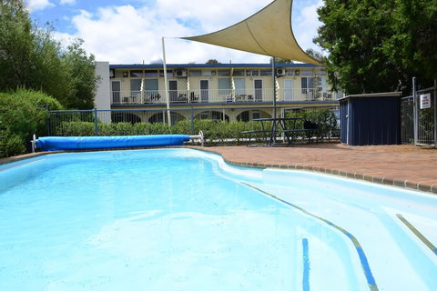 Canberra Short Term And Holiday Accommodation - Holiday Find 2