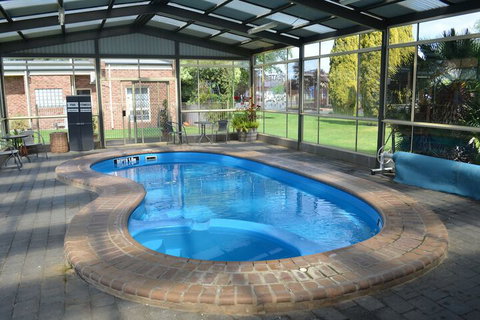 Arkana Motor Inn & Terrace Apartments - Holiday Find 5