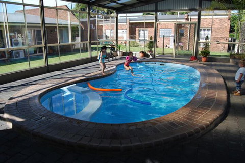 Arkana Motor Inn & Terrace Apartments - Holiday Find 6