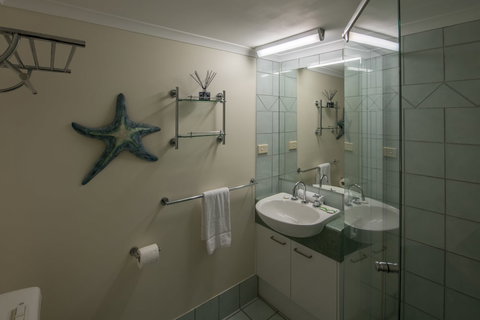 Centrepoint Holiday Apartments - Holiday Find 3