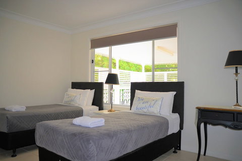 North Ryde Guest House - Holiday Find 4