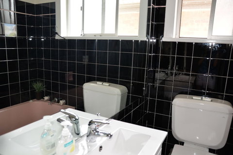 North Ryde Guest House - Holiday Find 2