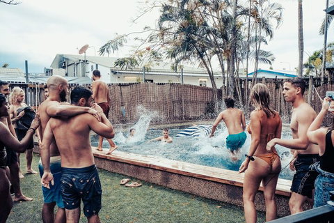 Calypso Inn Backpackers Resort Hostel - Holiday Find 4