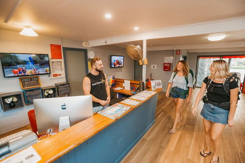 Calypso Inn Backpackers Resort Hostel - Holiday Find 7