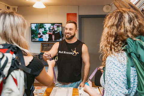 Calypso Inn Backpackers Resort Hostel - Holiday Find 6