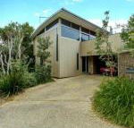 STYLISH HOLIDAY HOME OPPOSITE SURF - Holiday Find