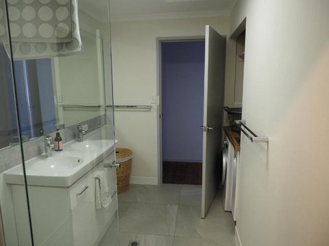 Port Relaxation - Holiday Find 6