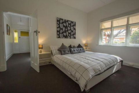 Cowan Street Bungalow - Holiday Find 0