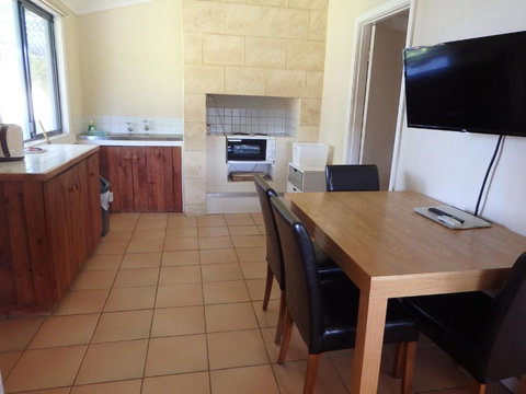 Lazy Lobster Holiday Units & Chalets - Holiday Find 6