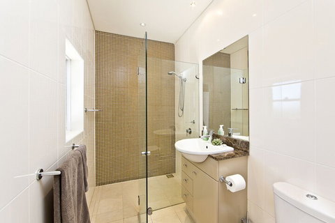 Harbourview Penthouse - Holiday Find 6