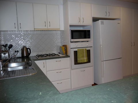 Shepp Central Apartment - Holiday Find 4