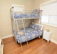 Just Renovated 2BR Cottage in Heart of Wentworth - Holiday Find