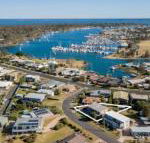 Tanjil a stroll from the water in Paynesville - Holiday Find