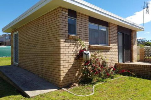 Excellent St. Granny Flat - Holiday Find 3