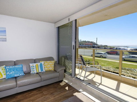 Ebbtide 3 On Main Beach! - Holiday Find 1