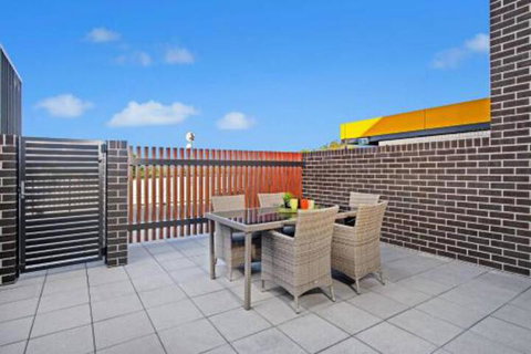 G149 Apt 2 - Holiday Find 7