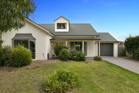 Beached AS Free Wifi Netflix & Foxtel Heated Pool - Holiday Find 0