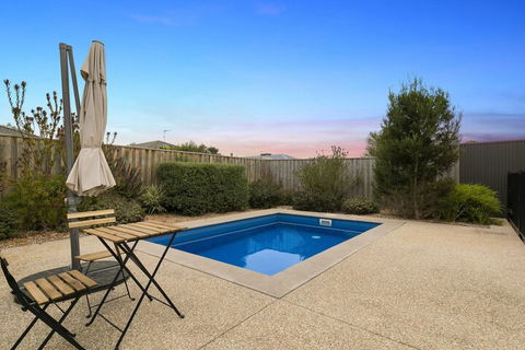 Beached AS Free Wifi Netflix & Foxtel Heated Pool - Holiday Find 1