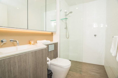 Wentworth Point Brand New - Holiday Find 5